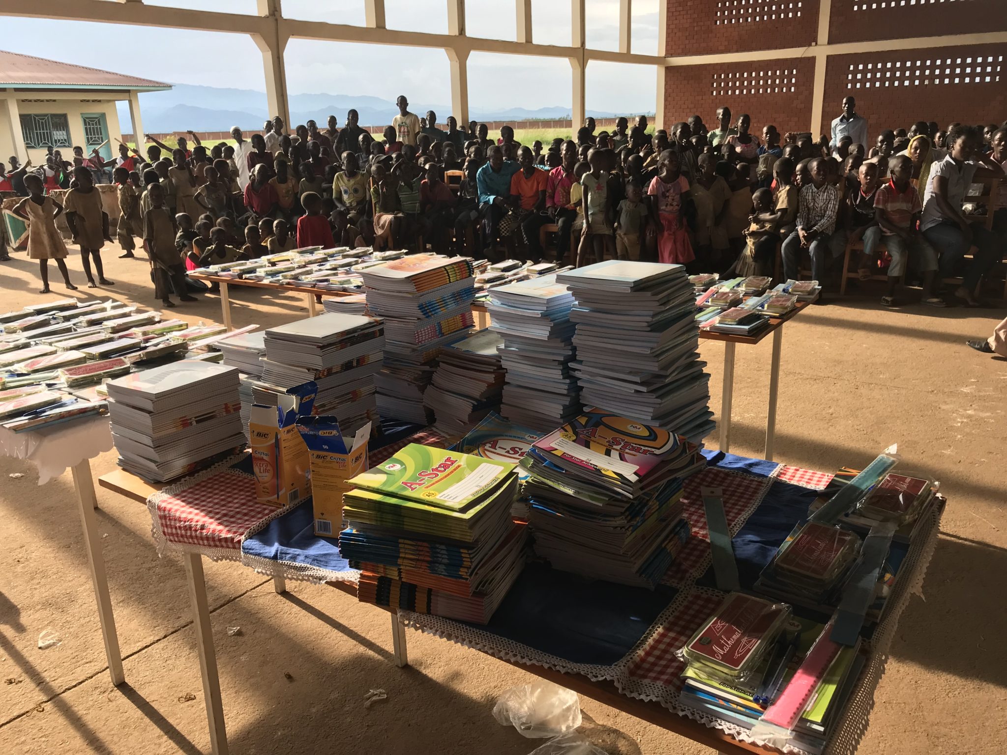 Don de kits d’éducation – Gatumba – Avril 2018