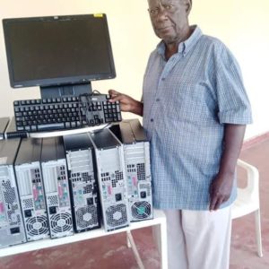 Don d’ordinateurs CFESDC – Uvira – République démocratique du Congo – 2021