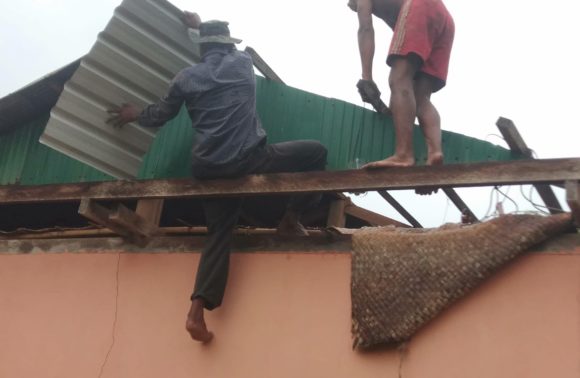 Réhabilitation toit – Rural teaching Cambodia – 2022