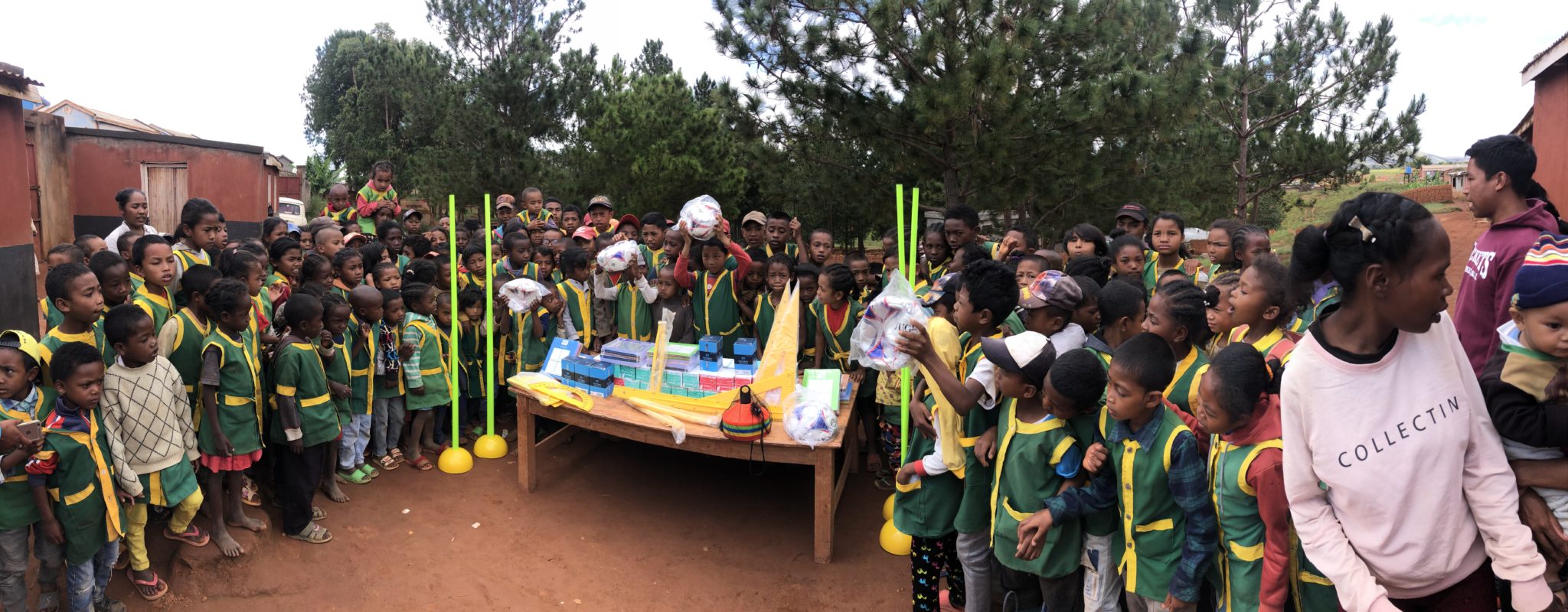 Don de kits d’éducation à l’association Asefema à Imrintsiatoka – Madagascar 2023