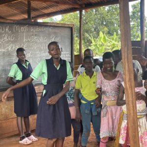 Don de kits d’éducation école de Jinja en Ouganda – 2023